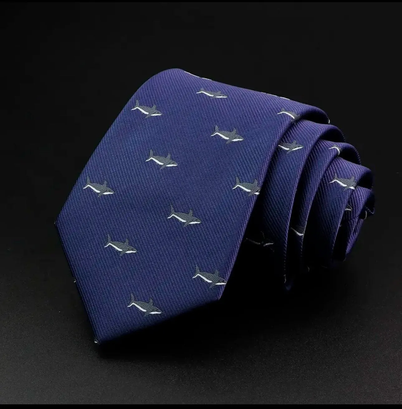 Tie: Shark Design - blue & red